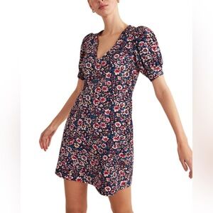 Boden V-Neck Jersey‎ Mini Dress In French Navy
Eden Bloom Short Puff Sleeve